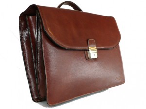 Cartable artisanal en cuir