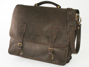 Cartable d'écolier en cuir