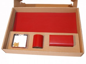 Exemple d'accessoire de bureau en cuir