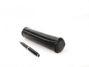 Petite trousse en cuir noir