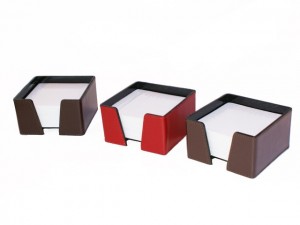 Rangement pour post-it en cuir