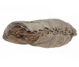 première chaussure cuir