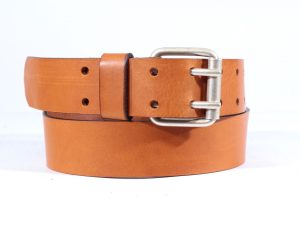 Ceinture en cuir pleine fleur
